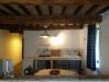 Cucina completa con soggiorno in agriturismo a Umbertide