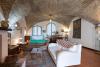 Salone con divano letto appartamento-vacanza CHIARA