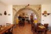 salone con camino per gruppi 40 persone	