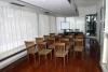 sala riunioni con attrezzatura