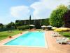 Piscina con Solarium in Umbria