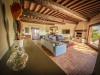 salone con vista, camino, villa umbria