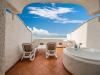 Vasca Idromassaggio in terrazza in Camera Deluxe