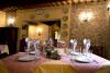 agriturismo-con-maneggio-piscina-centrobenessere-ristorante-lariserva-umbria