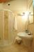 Ampia doccia in bagno privato