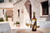 Aperitivo in trullo pugliese, Albergo diffuso