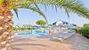 Resort con piscina e animazione 