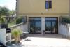 Ingresso Salone comune per gruppi barbecue casale Marche