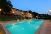 Residenza piscina privata immersa nel verde  