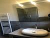 Bagno moderno con tutti i comfort 