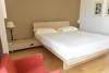 Poltrona, Scrivania e Tv in camera a Lecce-hotel4stelle