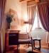 Camera classic con camino hotel di lusso Perugia
