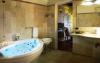 Bagno con vasca idromassaggio