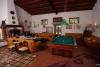 Sala comune con biliardo