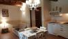 Agriturismo Appartamento con soggiorno e cucina a Ferentillo