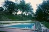 Relax in piscina esterna Agriturismo Torre Alfina 