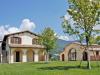 casale-appartamenti-piscina-assisi
