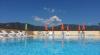 Residence con piscina attrezzata