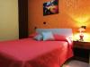 Camera matrimoniale, clima, frigo, tv, bagno privato