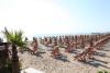 Spiaggia privata ombrelloni-lettini Villaggio Silvi-marina